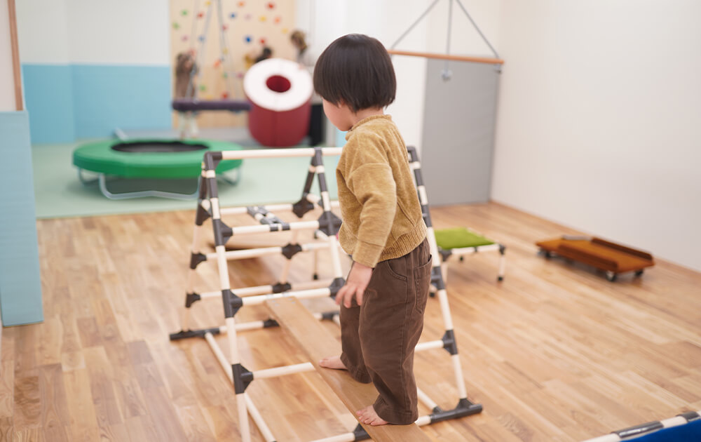 リハビリ室の感覚統合遊具2